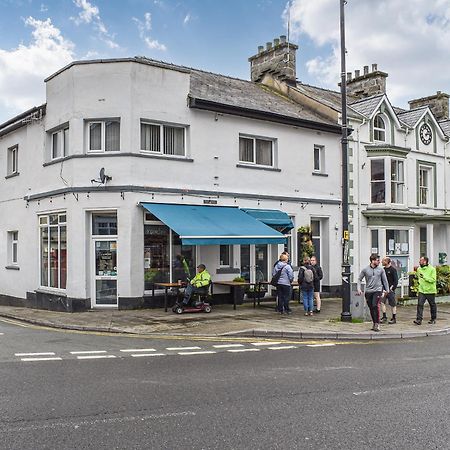Britannic Chambers Apartment Blaenau Ffestiniog ภายนอก รูปภาพ